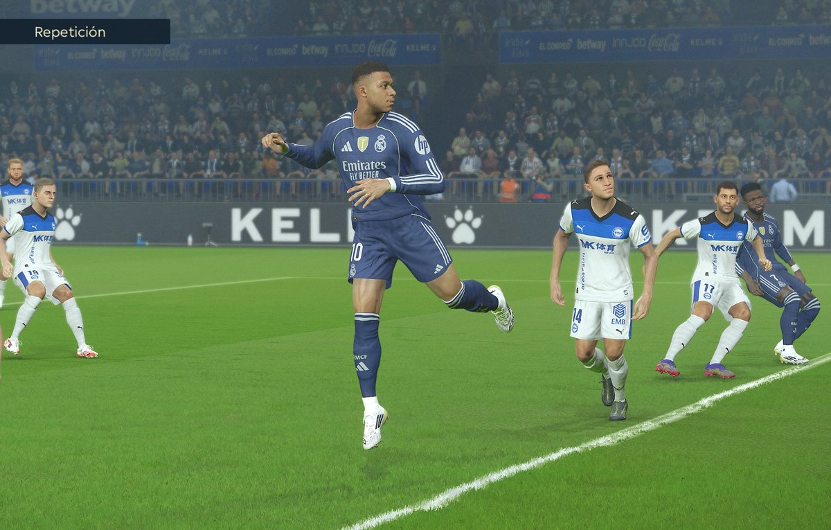 Moiduran2's tweet photo. Gracias EA Sport por hacer que Pes 2021 siga siendo otro año más el mejor juego de fútbol en la actualidad. FC 27 se ha convertido en un GTA Sport con un gameplay bochornoso. https://t.co/UVcCTIHhQk