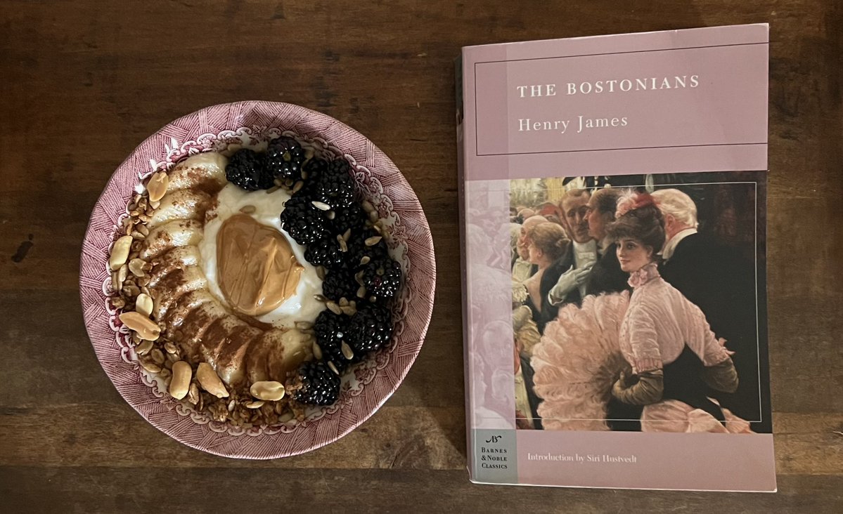kaylaxbrianne's tweet photo. Yogurt bowl and a book I’m reading https://t.co/dYh5Wj7UbV