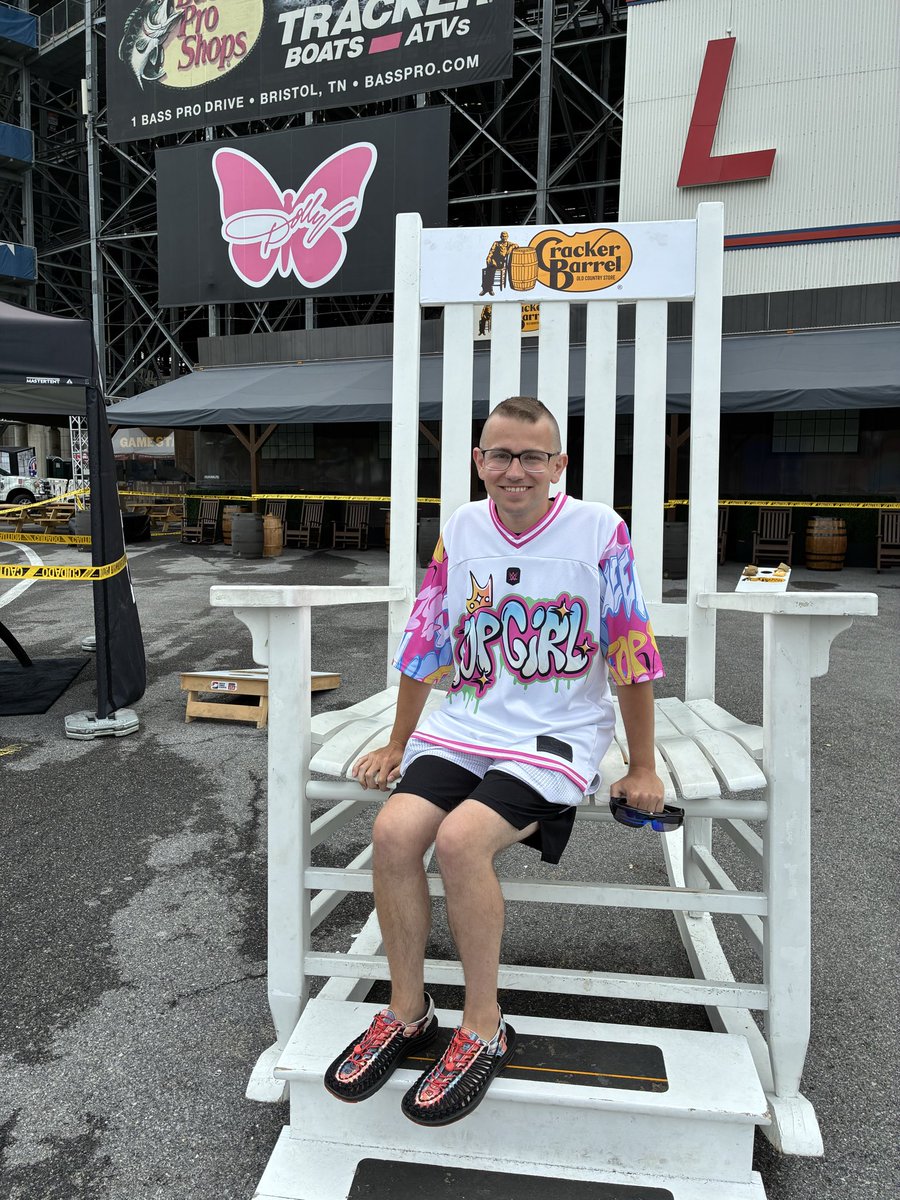 LandonWasHere's tweet photo. It’s Raceday @ItsBristolBaby https://t.co/wo2LeKl1qk