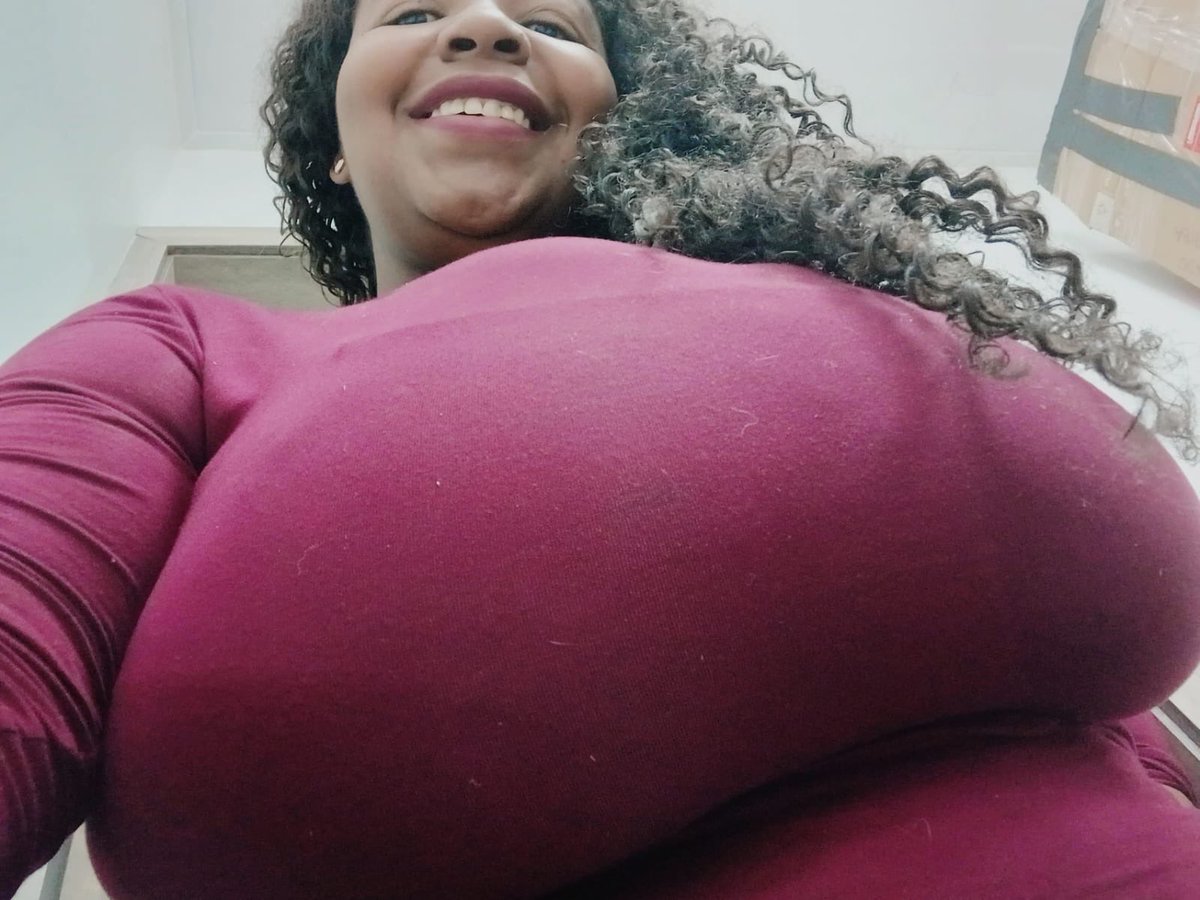 missjadebbw's tweet photo. Hi babe 🍈🍈 !!! #bbw #macromastia #curvy #bigboobs #latina #ebony https://t.co/B0LC8RoCA8