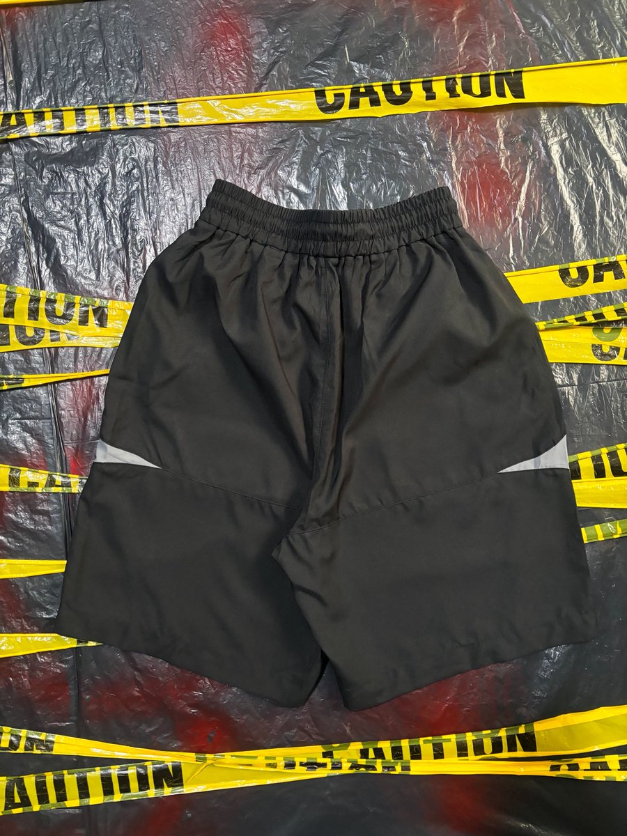 maisonfiveo's tweet photo. Size: Medium (30-32)
Price: Ghc 90 https://t.co/67Zh9qglwu
