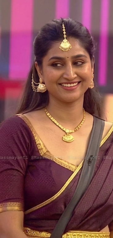 MassMayanti's tweet photo. yuvarani la undi ee getup and aa nagalu veskunte 💌

ee season #biggbosstelugu10 lo one and only andhagatthe Varshini 😘😘 https://t.co/J1LfH3lNiI
