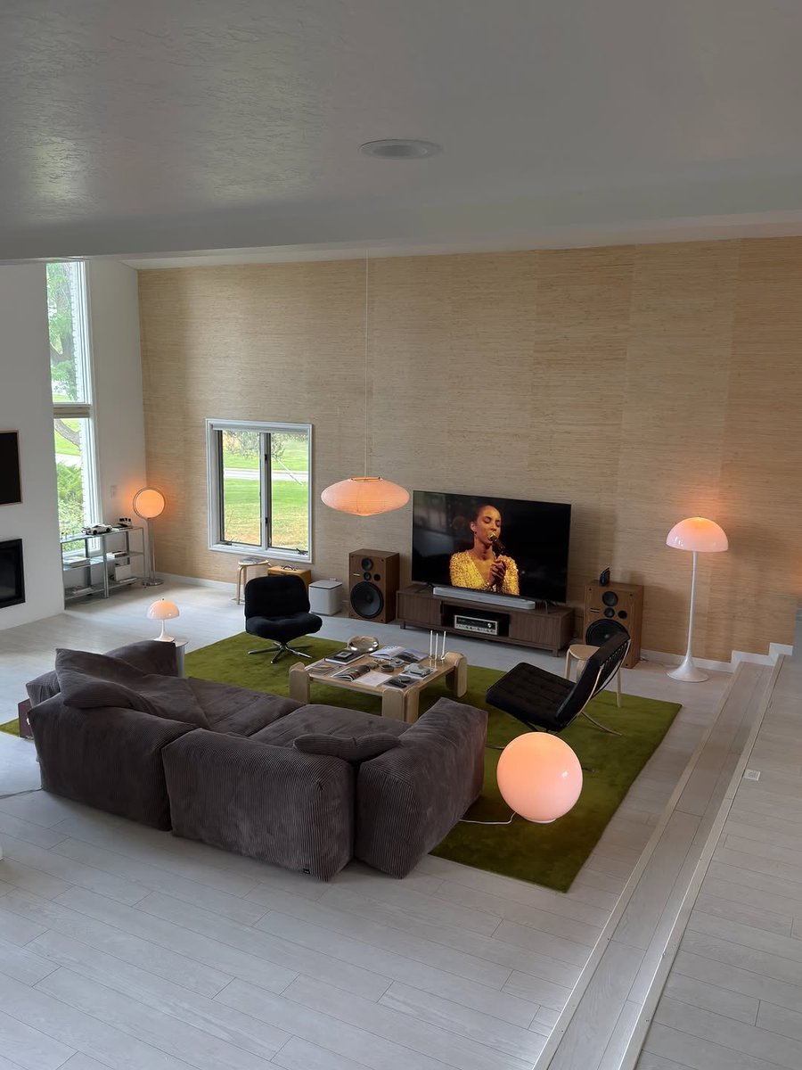interiorsuckerr's tweet photo. https://t.co/qkSY5jEK3K