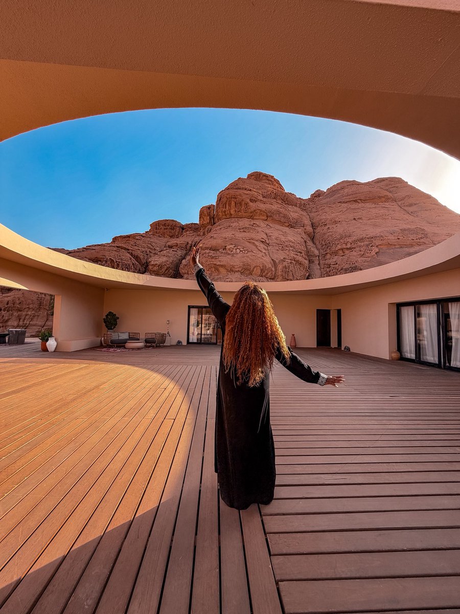 Mochievous's tweet photo. category: well travelled 

what a pleasant surprise while watching The Gentlemen. Loved that i could recognize this exact spot!

📍Alula Saudi Arabia https://t.co/1r5zgYxihs