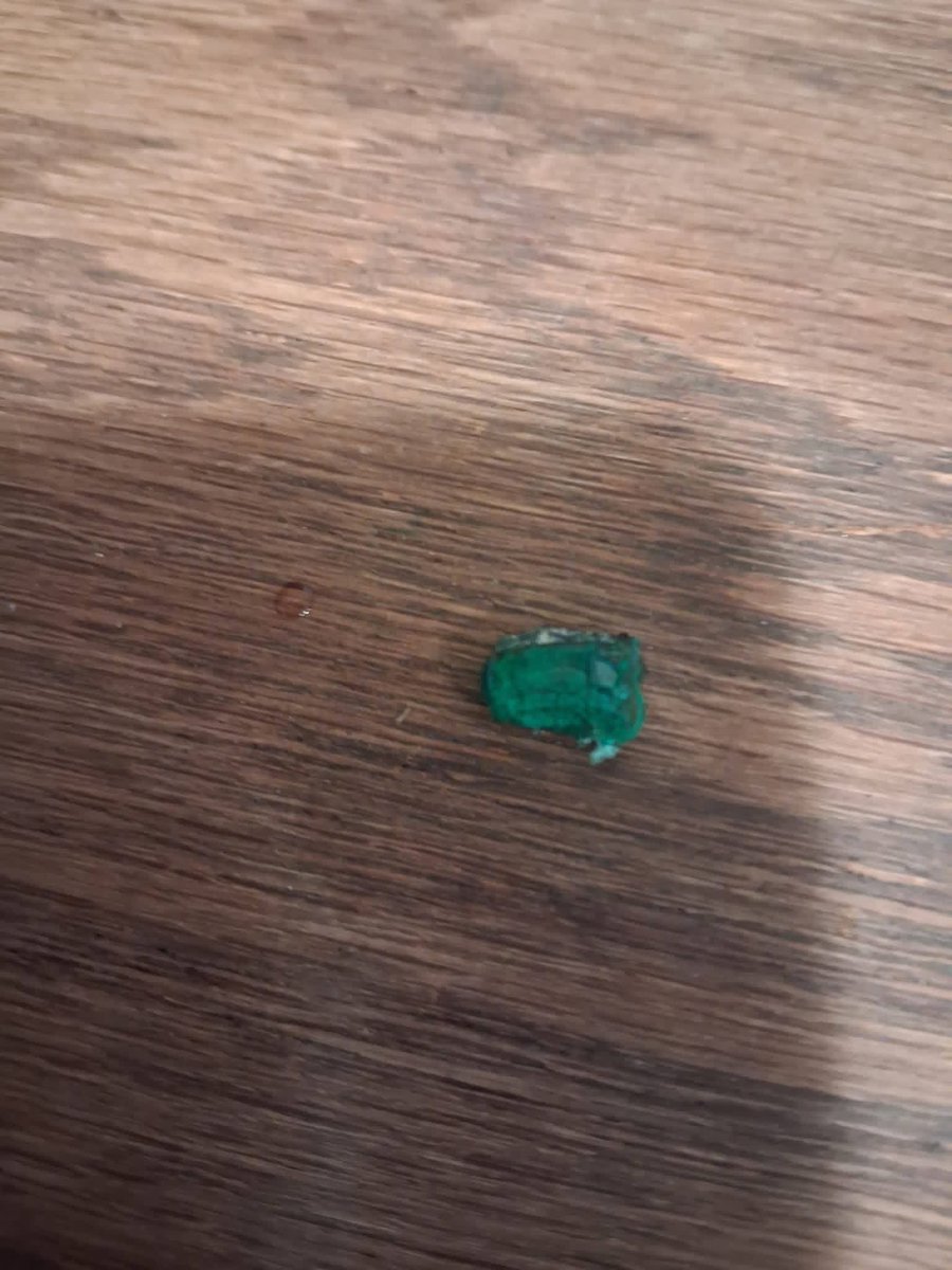 Fraserphoenix's tweet photo. So Proud of Kody.... His Scooter just stopped yesterday and I had to drive and pick him up.... well I thought it was done for but he found a hidden fuse that was melted to pieces inside of it and completely fixed it.    🛴    
Proud Mom Moment!!!!!  🙌

#scooterlife #Electricscoo https://t.co/V01rdnfpeq