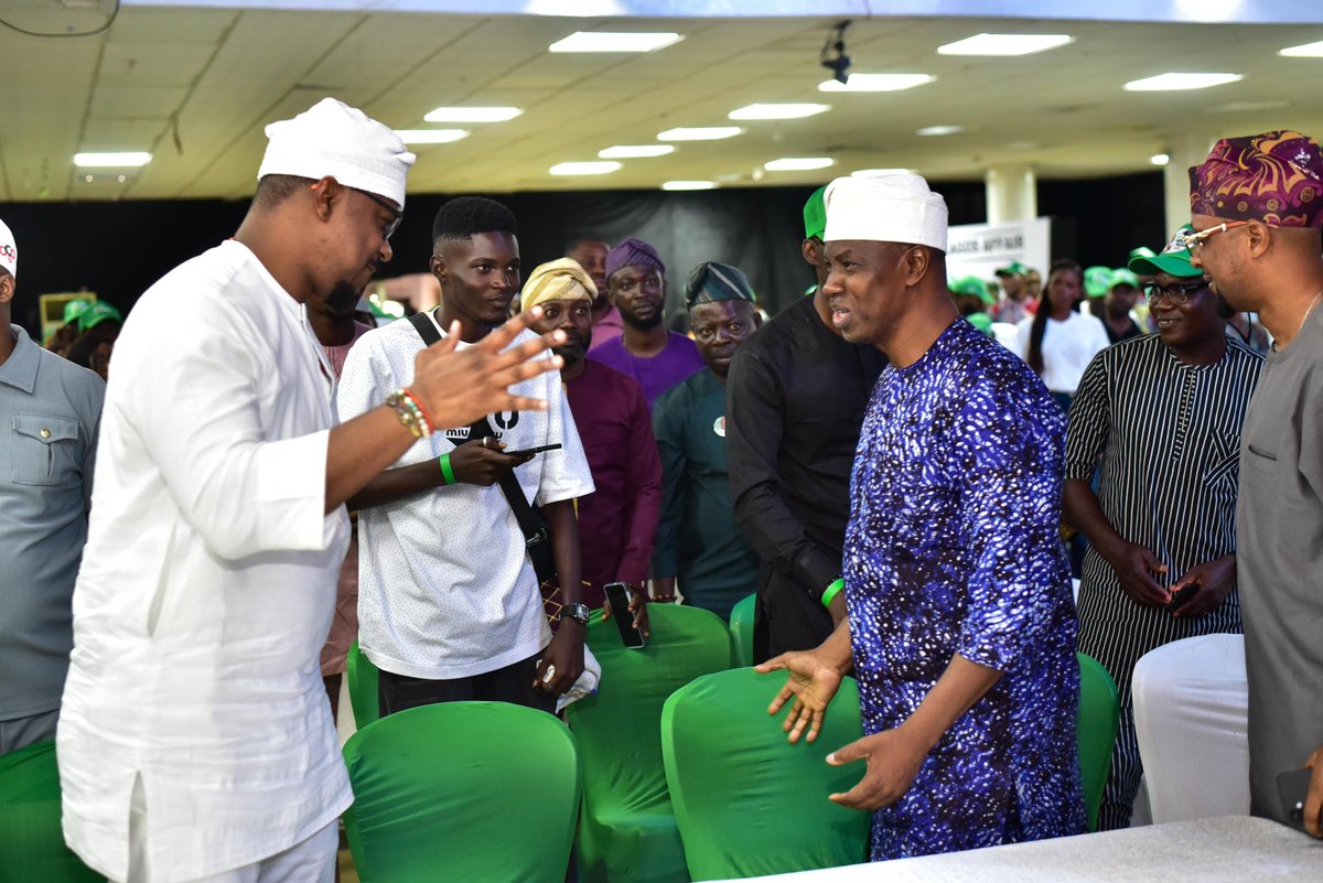 GRVlagos's tweet photo. Yesterday, we inaugurated our Polling Unit Structure. 

A movement of passionate young men and women that will Mobilize and Protect our votes. 

And If they choose to rig, they ....
#Ourlagos #GbadeGbada 
#MEGA https://t.co/LYX00ZgPff
