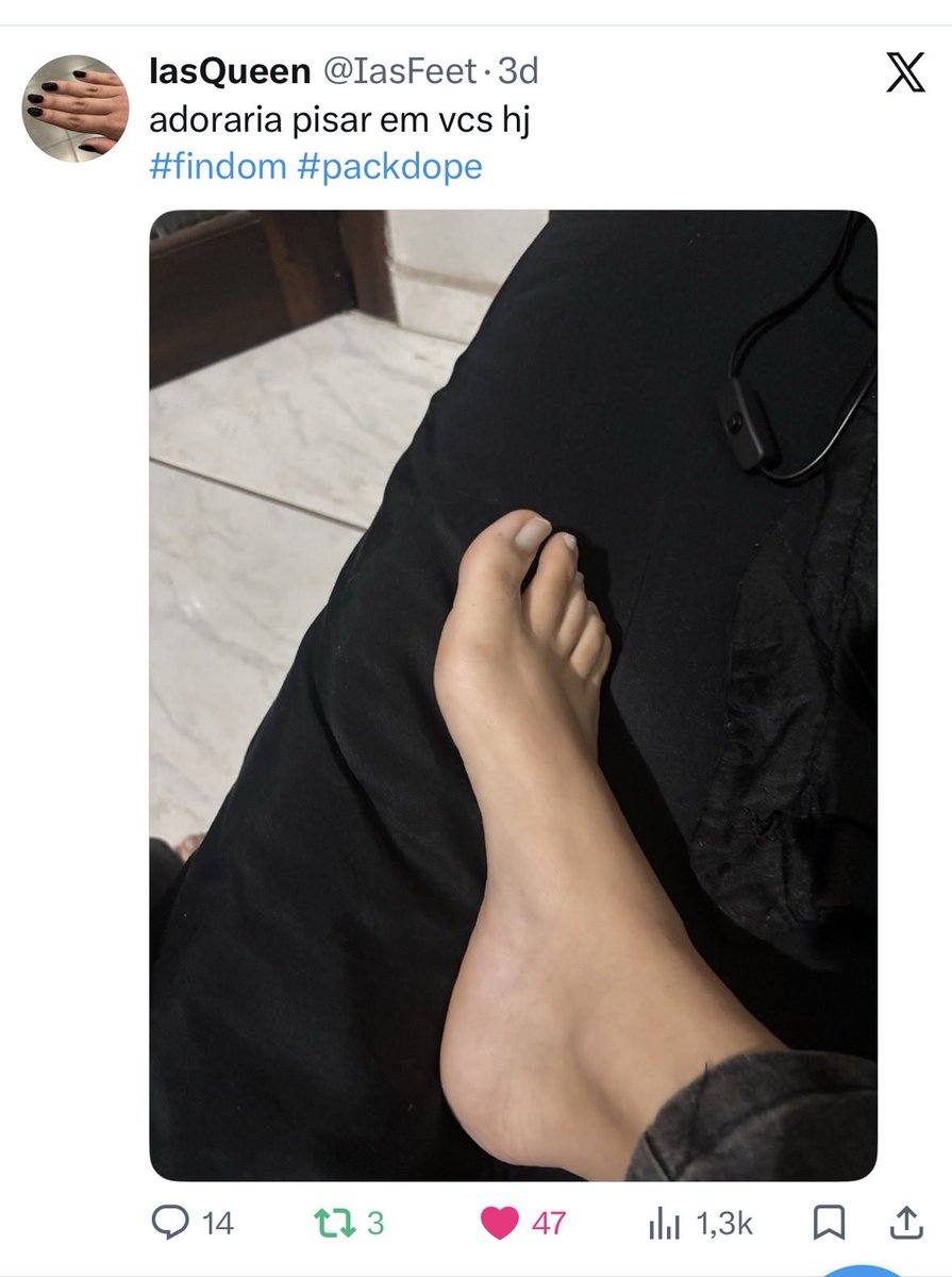 laisfeetty's tweet photo. Essa menina (a segunda) tá usando fotos dos outros mortificadas com ia!!!! Cuidado gente 
Ainda pegou um pé 39 pra fingir que é 36 pqp https://t.co/7B92KIdeMu