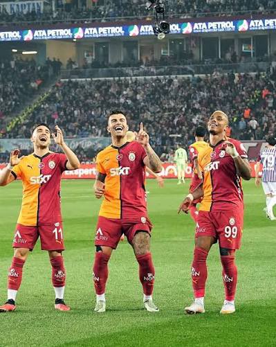 Mustafacoskun22's tweet photo. ⏱️ 90’  

#TSvGS: 4-1 https://t.co/UOdPdH0x2J