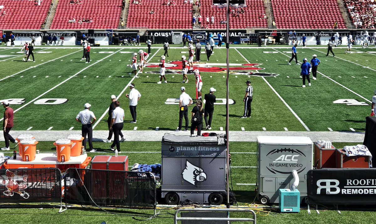 BringBrohmHome's tweet photo. IN MY SEAT!!!
READY FOR WAR!!!!!!!!!
ARE YOU!?!?!??!?!
GET IN HERE #CardNation!!!!!!!!!!!!!!!!!!
GET IN HERE!!!!!!!!
LFG!!!!!!!
PACK L&N!!!!!!!!!!
BEAT SMU!!!!!!!!!!!!!!!
WE LOVE YOU @JeffBrohm!!!!!!!
WE LOVE YOU @LouisvilleFB!!!!!!!!!
#PackLandN #BeatSMU #FanWithAPlan https://t.co/JgKkg6vBst