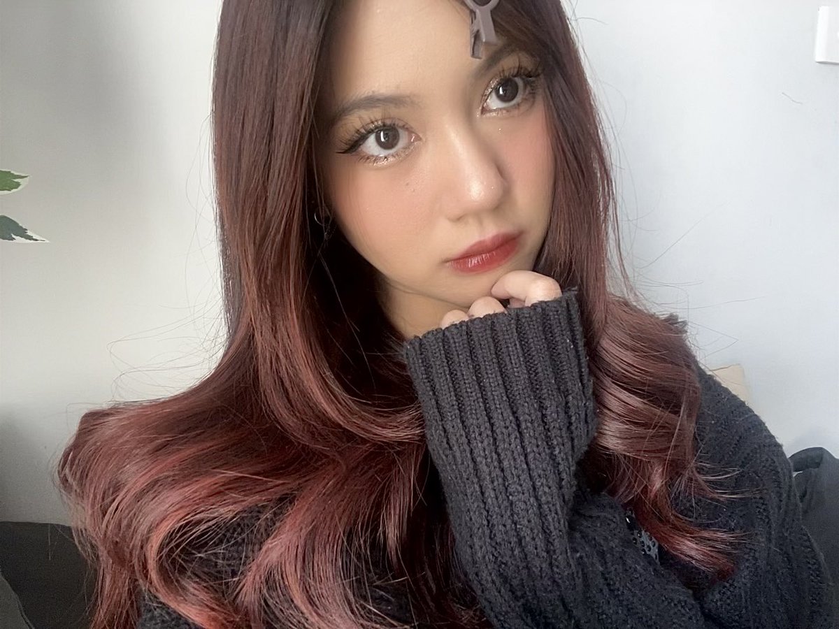 indiraseruni__'s tweet photo. THANKU LIVE NYAAAA!!! fotonya late post pas sebelum ke bdg aja yeah^_^ see u live lagi ntar malemmmm https://t.co/Nuisv6V7Og