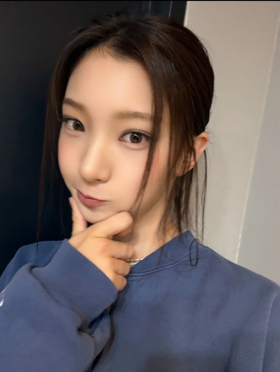 ParkSeoyeonFr's tweet photo. 📱 › WEVERSE ⸝⸝⸝ 19.09.26

SEOYEON a partagé des photos sur l’application 

#SEOYEON #서연 #TUIDE #튜이드 https://t.co/ws43mOmox5