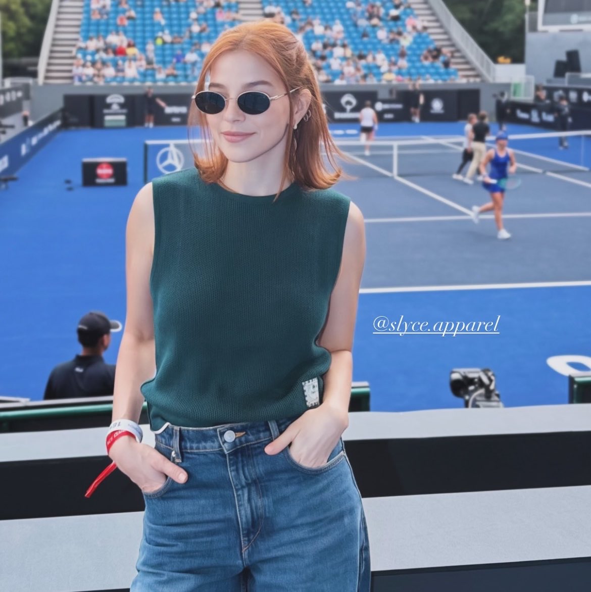 engloqui's tweet photo. the most stunning redhead you will ever see https://t.co/6nXHQLpo0E