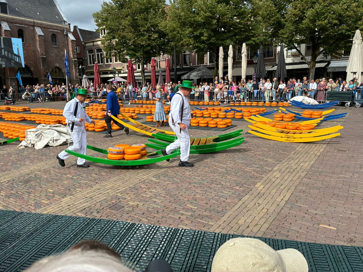 MartinW88695377's tweet photo. @sefalkmaar To be fair, Alkmaar is a brilliant destination as well. I visit every year for a week of cycling. I love the place, way better than Amsterdam https://t.co/YS03e9M8A2