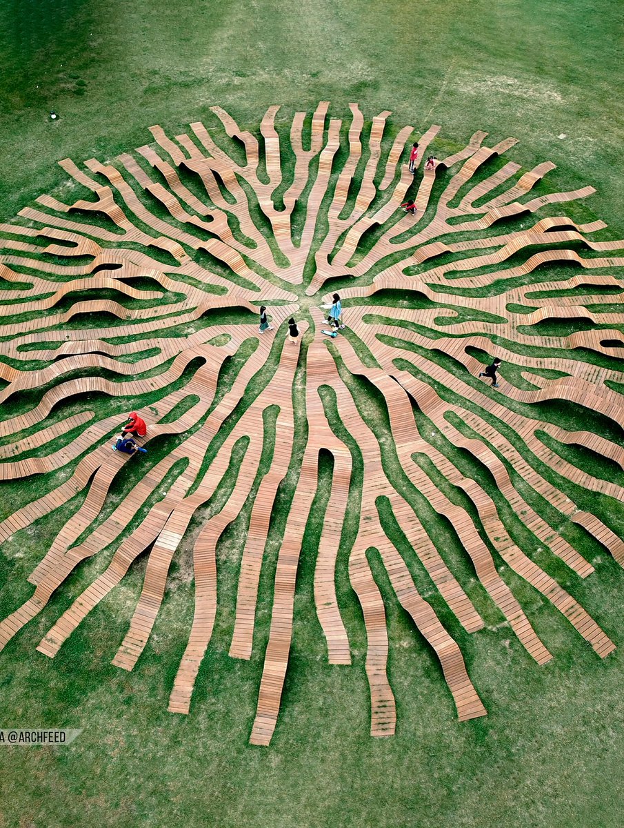 interiorsuckerr's tweet photo. Root Bench by architecture Yong Ju Lee, Hangang Park, Seoul https://t.co/gK8zfOWqRS