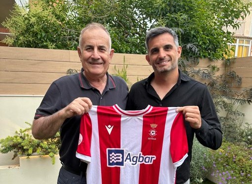 esportsenxarxa's tweet photo. 🔊 #LligaElit | @alexgonzalezTGN, entrenador @UEValls: "Començar puntuant, fora de casa, amb un rival de moltíssim nivell, hem donat una imatge molt bona i content per aquest punt" 
📻@rcvalls
#Enjoc ràdio👉https://t.co/rLCFREfNJq https://t.co/omtzGHIIbP