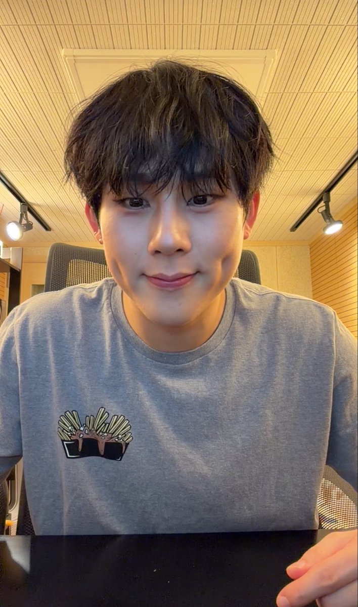 j88heon's tweet photo. dimpled bebe :] https://t.co/7wScOcKPrZ