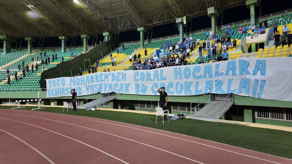 ErgucuSercan's tweet photo. “ Yansa da gönüller, kararsa da gündüzler, seni bırakmaz Mavi Şimşekler .. “ https://t.co/GbXVsWUzyC