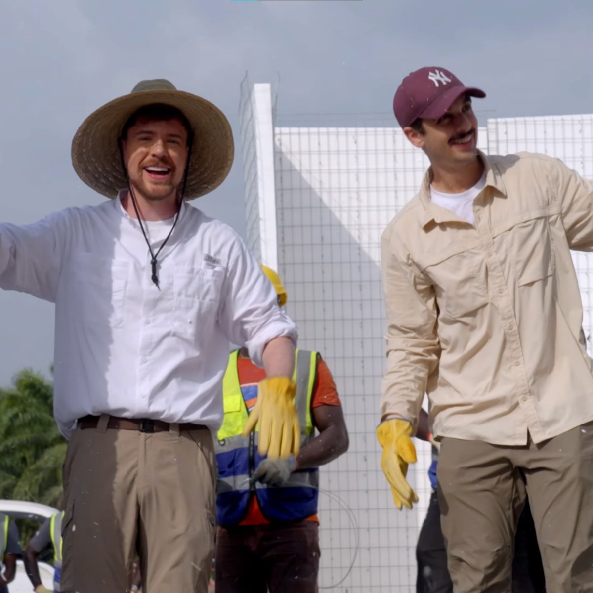 Dexerto's tweet photo. MrBeast spent nearly $10 million building a self-sustaining village in Ghana to pull hundreds of children out of illegal labor

He built a school for 300 students, a medical clinic, 10 homes for teachers, clean water, and free meals for every student for five years https://t.co/2wjU8UboIi