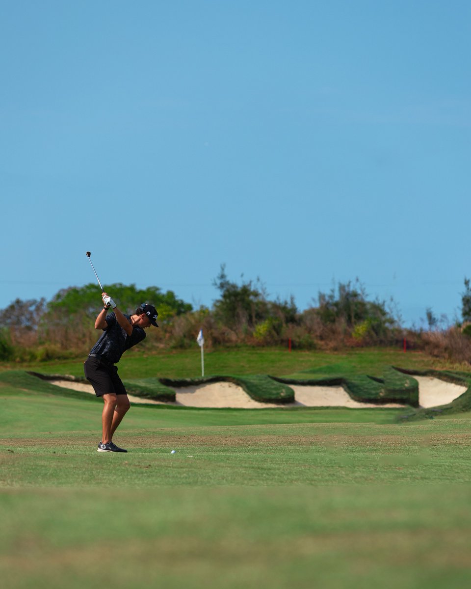 DonnaCa55166414's tweet photo. Rather than trivia night, we picked a no-pressure loop by the maple pavilion. With friendly stories and shared choices under spring horizon, the afternoon opened up. #GolfForm #GolfTechnique https://t.co/bdl8nh8Cb5