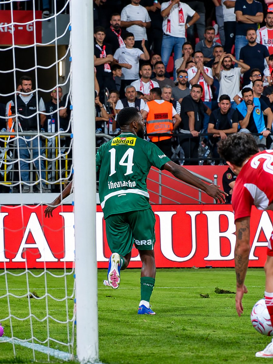 DailyTurkst's tweet photo. MS | Batman Petrolspor 1-2 Bursaspor https://t.co/HXyqdaENf3