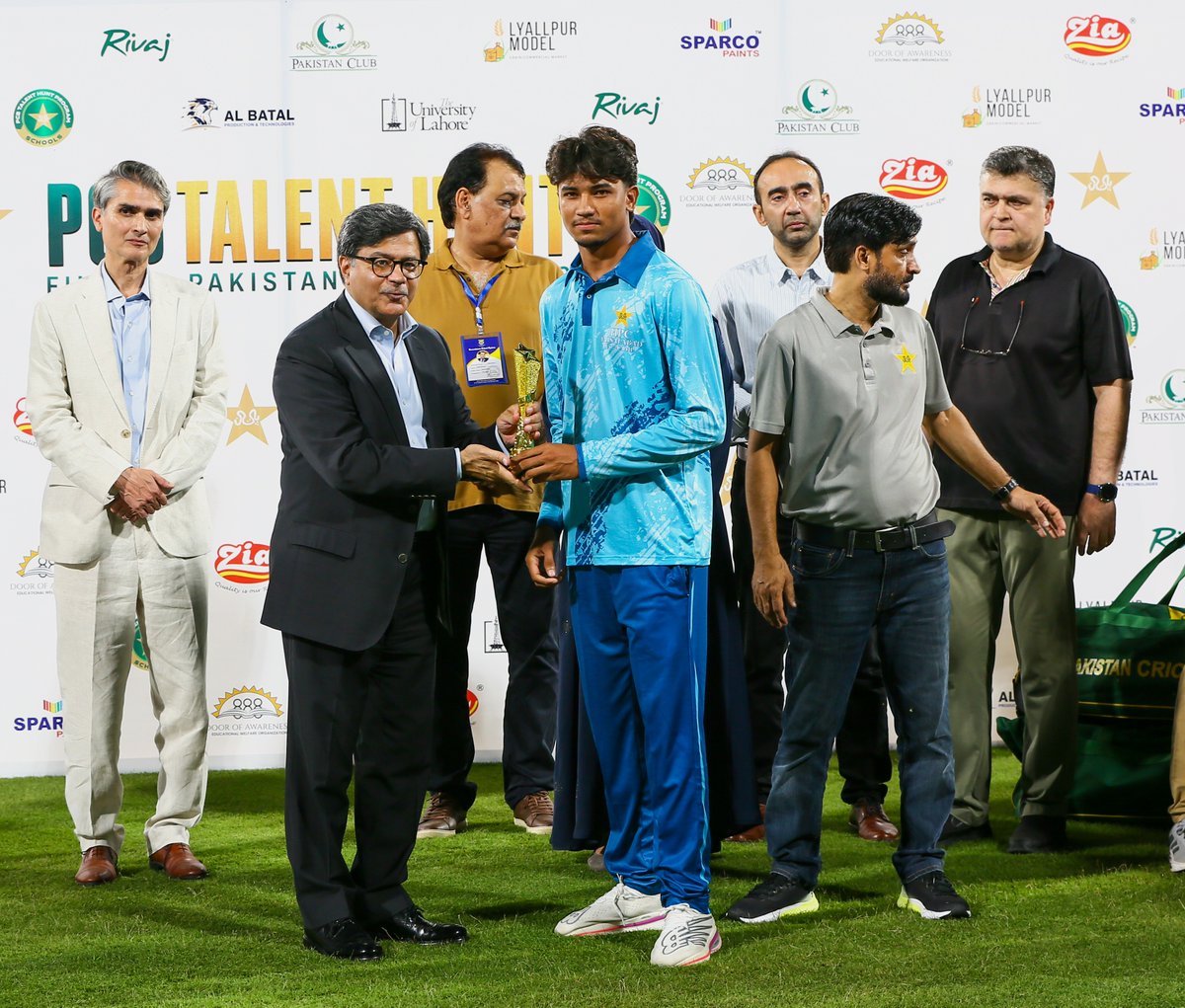 TheRealPCB's tweet photo. Recognising the top performers at U17 level πΈ
#SchoolToStadium | #PakistanFutureStars | #PCBTalentHunt https://t.co/p2RU5NT62H