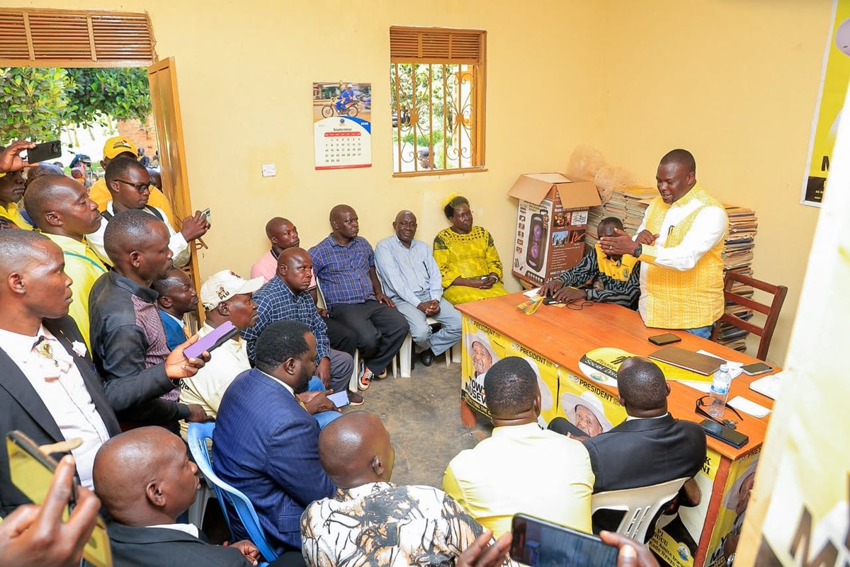 NRMOnline's tweet photo. @TodwongR The group comprised former members of the Forum for Democratic Change (FDC), National Unity Platform (NUP), Uganda People’s Congress (UPC) and Alliance for National Transformation (ANT). https://t.co/N3j5AiUKSy