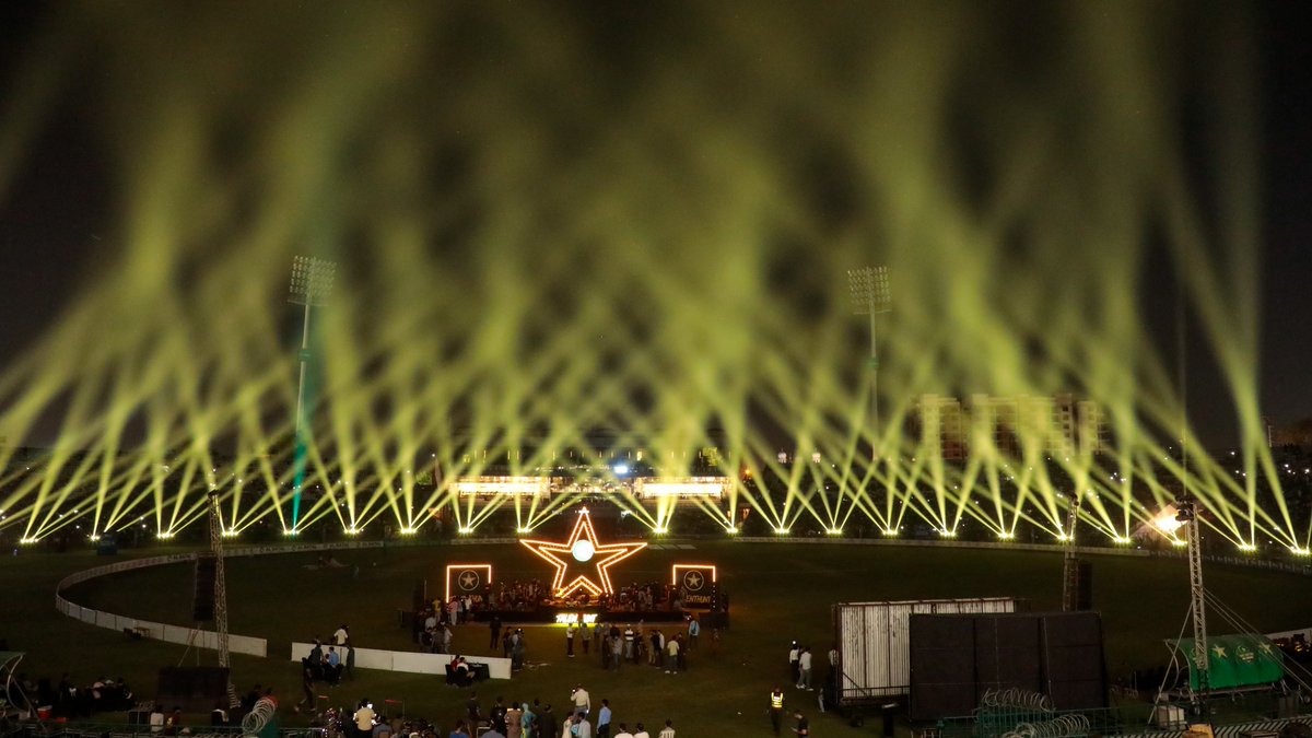 TheRealPCB's tweet photo. Lasers light up the Gaddafi Stadium β¨π
A spectacular laser show adds to the excitement of the Rivaj Presents University of Lahore PCB Talent Hunt Programme for Schools Season 2 opener π«
#PCBTalentHunt | #PakistanFutureStars | #SchoolToStadium https://t.co/sSxOOaXOc8