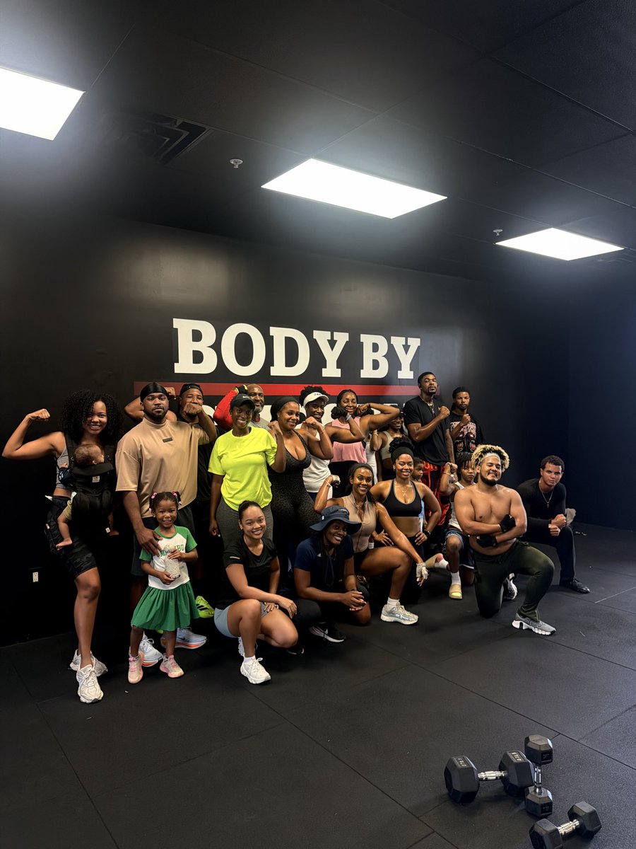 JCreweChosen's tweet photo. 🔥🔥 SATURDAYS ARE FOR THE WHOLE FAMILY! 🔥🔥

No sitting on the sidelines, EVERYBODY is getting active! 😂💪🏽

🏋🏽‍♀️ FULL BODY WORKOUT
👨‍👩‍👧‍👦 ALL AGES WELCOME
💪🏼 ALL FITNESS LEVELS
🔥 HIGH ENERGY
😂 GOOD VIBES
❤️ ONE BIG CHOSEN FAMILY

📅 EVERY SATURDAY
⏰ 10:30AM https://t.co/ALPWEyIGFO