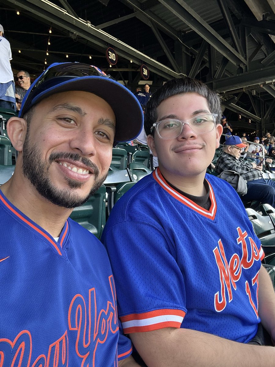 on_a_rol's tweet photo. Here for my favorite player of ALLLLLLLLLL TIME! #lgm #CarlosBeltran https://t.co/FwqouQI7hx