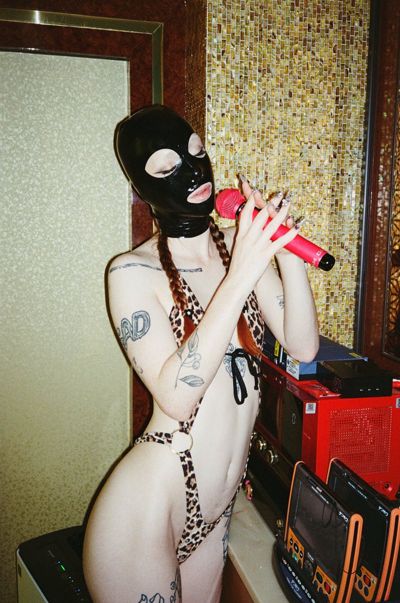 mx_shae's tweet photo. Doing a 35mm photoshoot in a love hotel in Tokyo has got to be one of my peak experiences ever https://t.co/N7Om2VGgzi