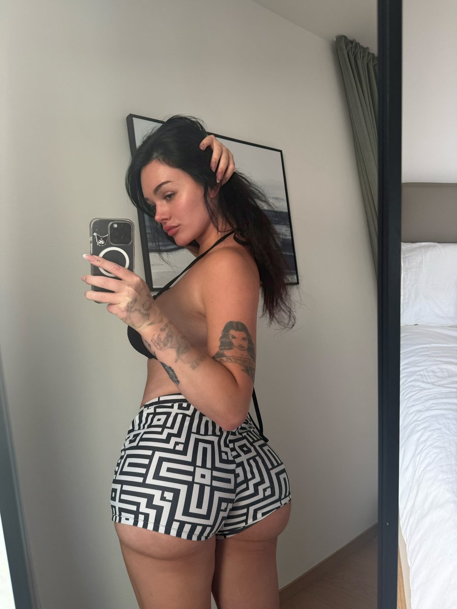 JonesAmeli3233's tweet photo. Hey honey ❤️ Add me privately on Zangi — 6630052298. Let’s chat privately 😊📲 https://t.co/m5GMKCPYlP