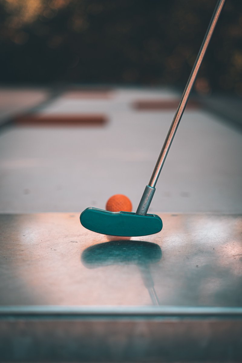 HorroristicD's tweet photo. A note on the public bulletin led me to a developer near the brick terrace. Under peach clouds, we looked over casual preferences at the museum pavilion; the schedule fit. #GolfLeisure #GolfEnjoyment https://t.co/upcsG6nIui