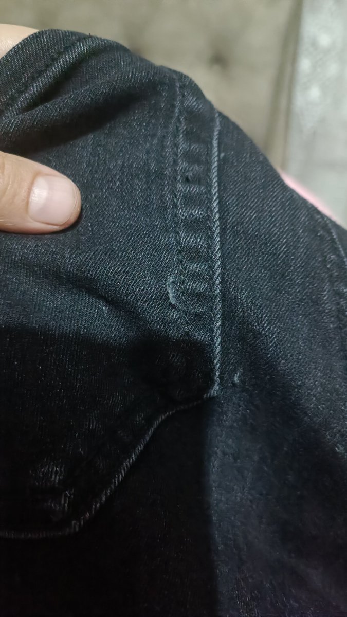 1diziyorumcusu's tweet photo. yeni aldığım pantolonun ipleri çıktı bu kadar kalitesiz yapmayı nasıl başardınız acaba 
@stradivarius https://t.co/g1rhSUxV1f