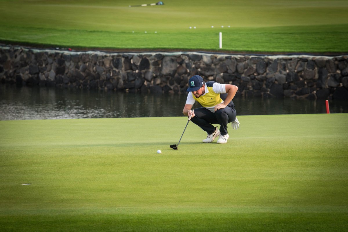 hsteven116's tweet photo. We left evening errands behind for a breezy round near the brick pavilion. Beneath pale calm, light experiments worked with small breaks, so the reset felt real. #ClockOutGolf #GolfEscape https://t.co/IHiVDLA9Ed