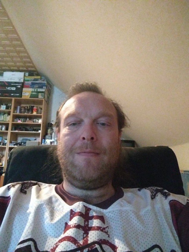 0848305970's tweet photo. Can i dm you https://t.co/khols1CfUr