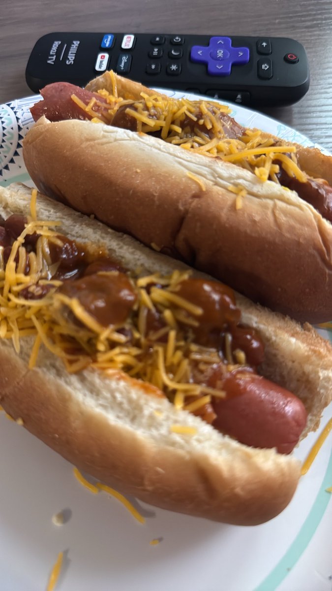 Sarahthelizard's tweet photo. Call me Kristi Noem the way I’m gonna put these dogs down. https://t.co/EPg9TfSsRk