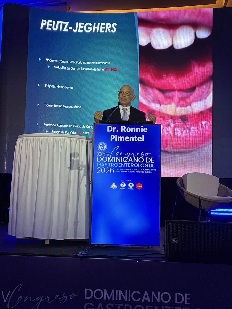 CCFL_GIFellowsh's tweet photo. 🌎🇩🇴 CCF Florida GI on the international stage!

Proud of Dr. Pimentel &amp; Dr. Jimenez representing CCF Florida at the Dominican Congress of Gastroenterology.

🎤 Full house for Dr. Pimentel’s keynote.
🧠 Dr. Jimenez presented on Gut-Brain Interaction.

Education beyond borders. 💙 https://t.co/bmdAPp8Avw