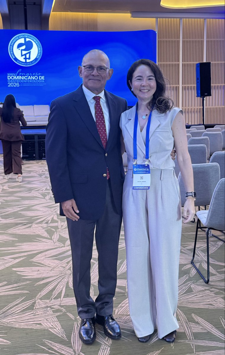 CCFL_GIFellowsh's tweet photo. 🌎🇩🇴 CCF Florida GI on the international stage!

Proud of Dr. Pimentel &amp; Dr. Jimenez representing CCF Florida at the Dominican Congress of Gastroenterology.

🎤 Full house for Dr. Pimentel’s keynote.
🧠 Dr. Jimenez presented on Gut-Brain Interaction.

Education beyond borders. 💙 https://t.co/bmdAPp8Avw