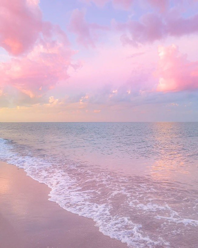 viewsoff's tweet photo. Ocean Sunset https://t.co/zeNOZPSamU