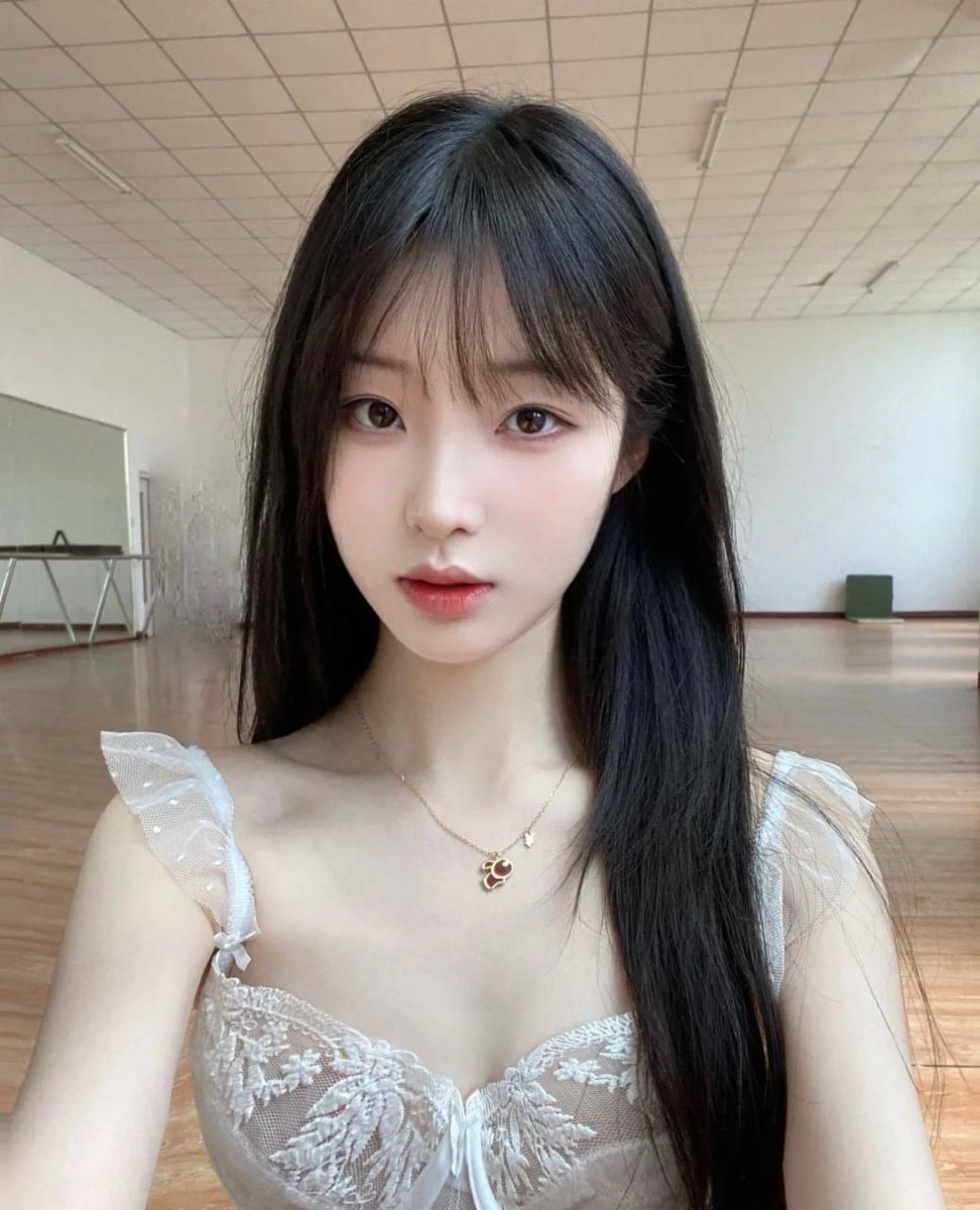 SevertB89344's tweet photo. 第一次玩推  

为什么非要加微信啊？  

加qq不可以吗   加的留言2 https://t.co/6CvzfkUqm6
