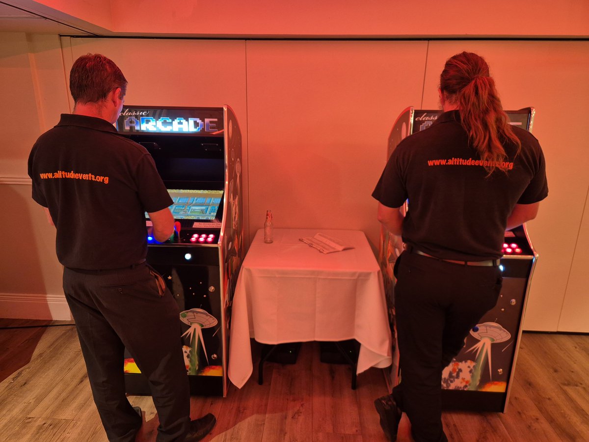 AltitudeEvents's tweet photo. When you each want to play your own favourite game!!

#ArcadeGameHire #SurreyGamesMachineHire #SurreyGamesHireWhen you each want to play your own favourite game!!

#ArcadeGameHire #SurreyGamesMachineHire #SurreyGamesHire https://t.co/2toysP6qJJ