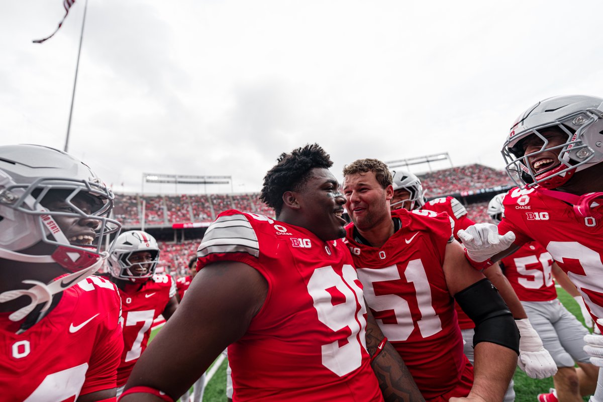 OhioStateFB's tweet photo. Celebrating with your brothers 🗣️

@DabigRootJJ | #GoBucks https://t.co/SEYfTBL5TF