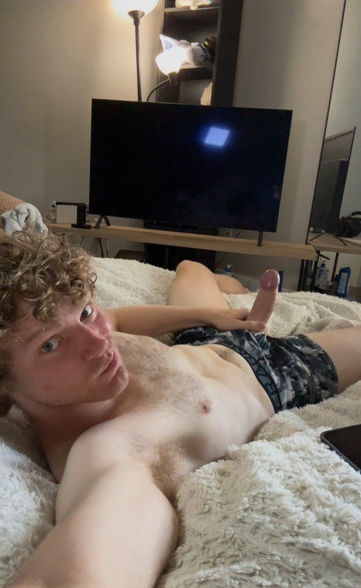 Codywhitlock22's tweet photo. I look innocent until I pull this out 😊 https://t.co/G1Suf2Fsfq
