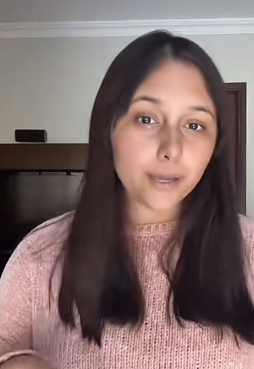 watariroukahash's tweet photo. @belacarecaneca corajoso quem recebe foto dessa buceta preta suja sua e gorda , redonda nojenta , pior de tudo que vê pc ainda uma porca baleia dessas tem coragem de gostar de crianças sua obesa papuda você vai pagar por tudo que você fez sua puta https://t.co/Z8DHxCvqIP