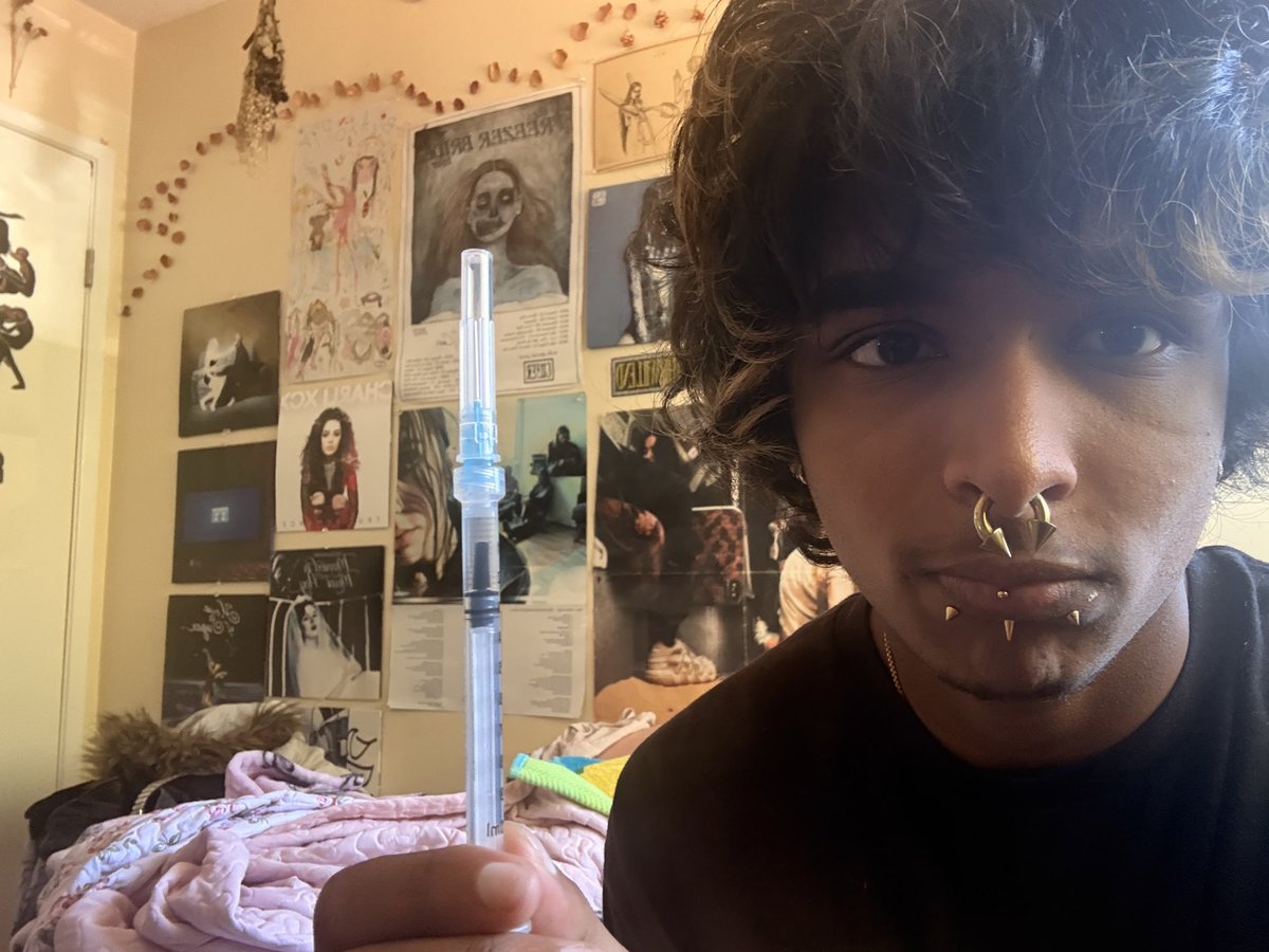 asscastle5000's tweet photo. https://t.co/jGVz5V4NAd