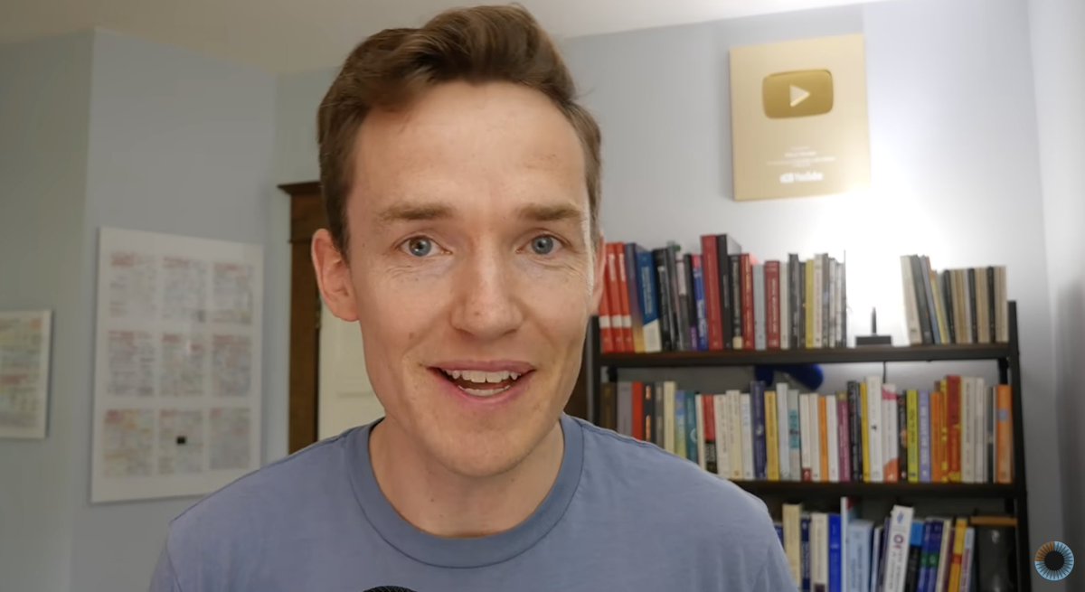 erenbali's tweet photo. I probably watched every single @3blue1brown video from Grant Sanderson (big fan) and I am noticing this for the first time 🤯 https://t.co/DLdEKdfDcm