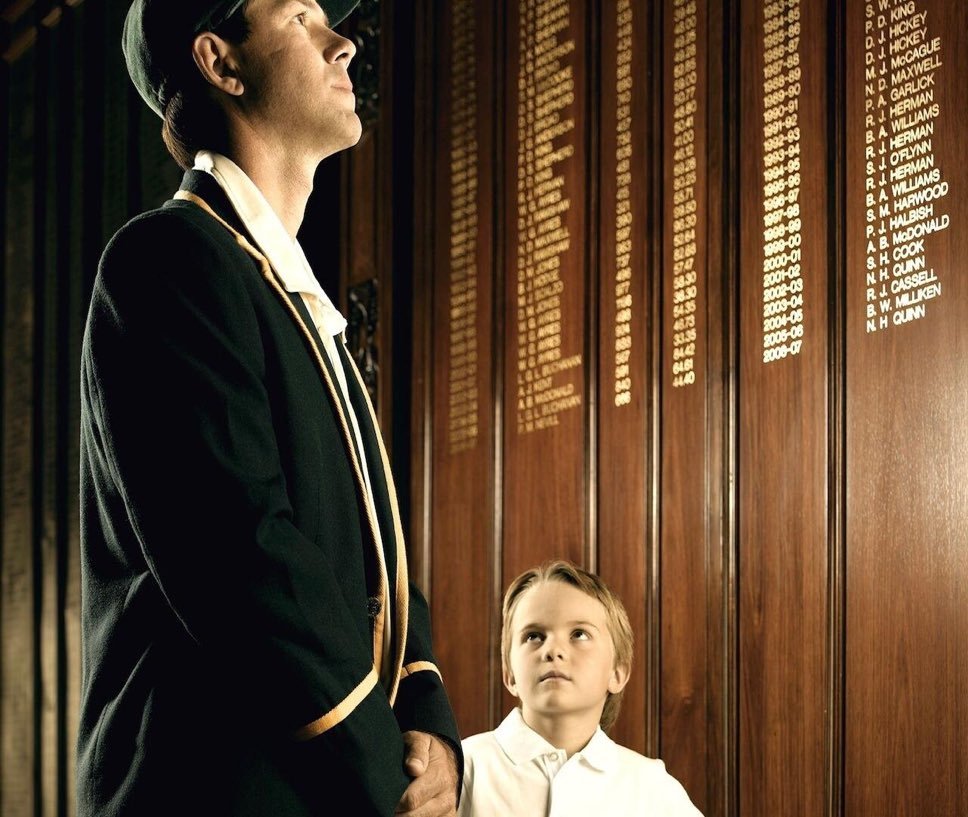 obsessf1on's tweet photo. Piastri stated, “When I was probably like six or seven, I had a photoshoot with Ricky Ponting, which was very cool at the MCG (Melbourne Cricket Ground). And yeah, my uncle was taking the photo. So they needed a child as someone looking up to him. So yeah, that’s where that famous photo came from. And then that was on the back of the local cricket rule book. I think it still is now.”

WHY DID NOBODY TELL ME ABOUT THIS???