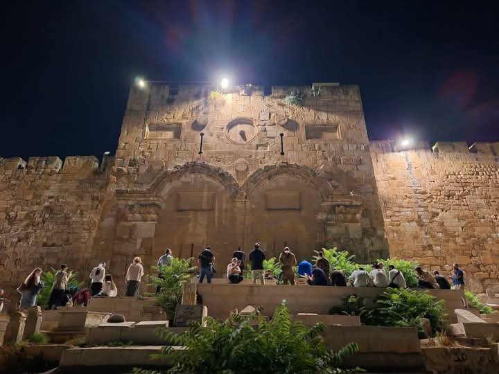 firstqiblah's tweet photo. Settlers again planning to gather to perform rituals at the Bab al Rahmah cemetery as they did in recent nights. https://t.co/Gu3F1hV916