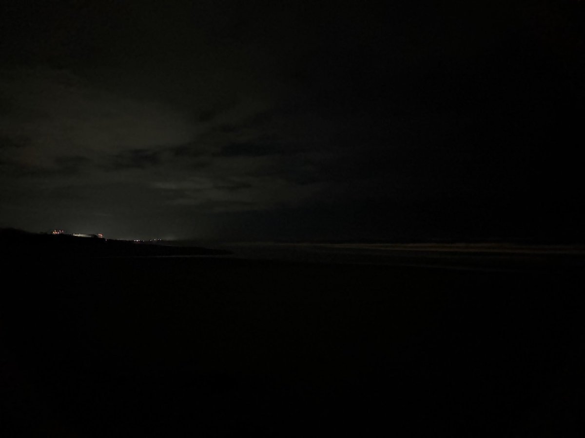 blackpeper_ff14's tweet photo. ナイトモード有無
夜の海っていいよね🌊 https://t.co/F9RhP1SYp4