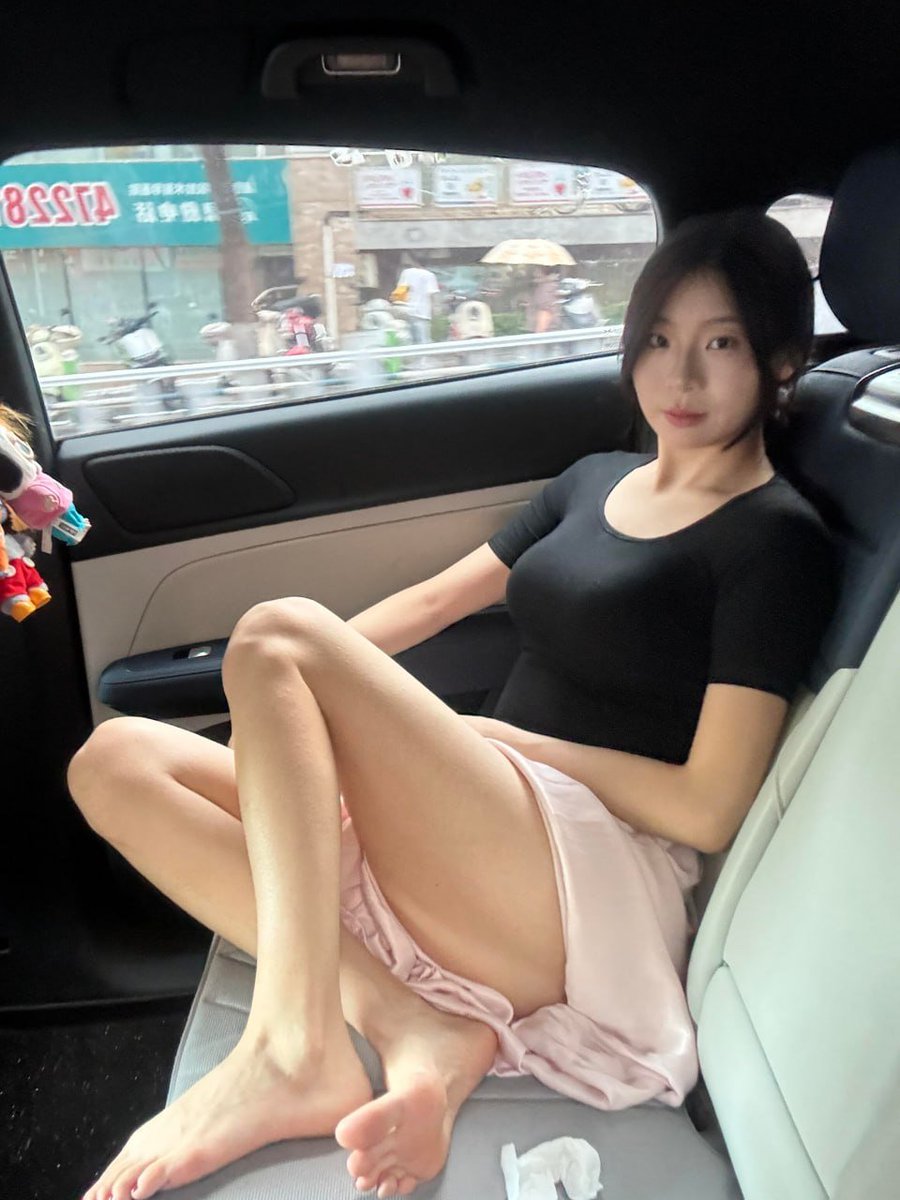 Artom518083's tweet photo. 说X平台挺有意思，折腾了半晚，也上来吐吐槽。顺便释放下工作生活的压力，分享点平时不敢晒的日常。第一次在X上发照片，欢迎有缘人来认识交流 https://t.co/fFCyHUmVwJ